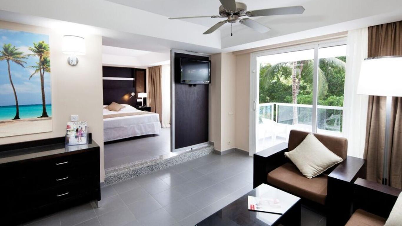 ريو نايبوا أول إنكلوسف