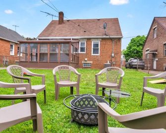 Cozy 3br Near Downtown Cleveland | Rock & Roll Hf - Cleveland - Patio