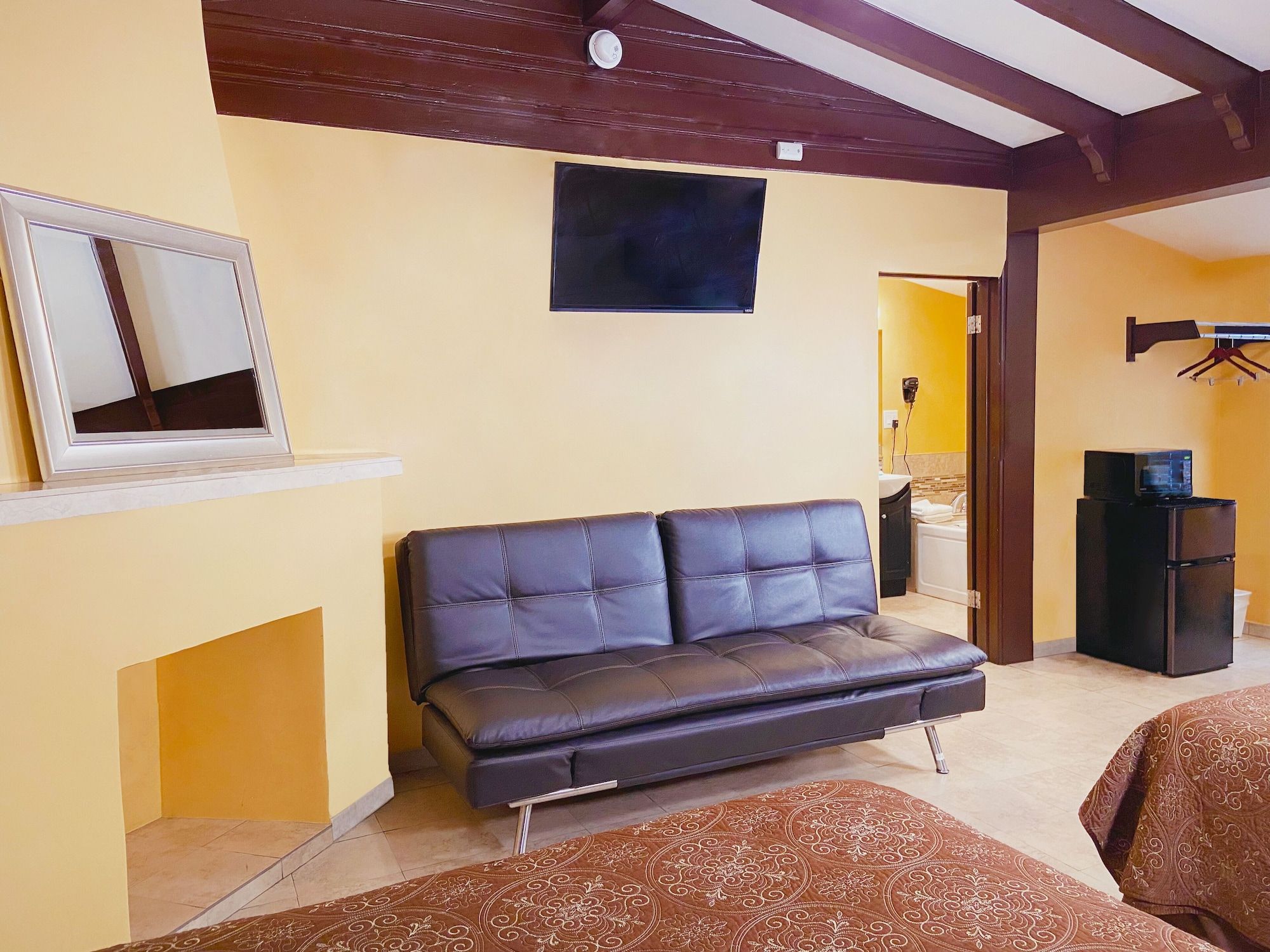 El Patio Inn - Near Universal Studios Hollywood - לוס אנג'לס - סלון