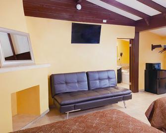 El Patio Inn - Near Universal Studios Hollywood - לוס אנג'לס - סלון