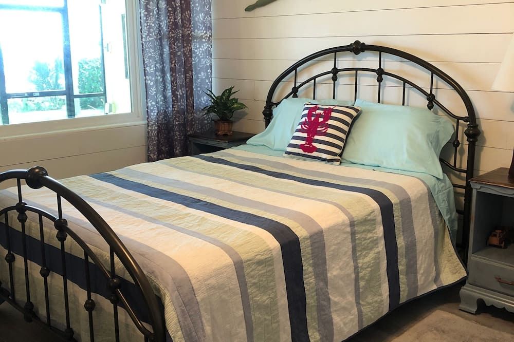 Lakeside Breeze On Lake Eustis Harris Chain Of Lakes Central Florida - Tavares - Ložnice