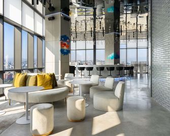 Pullman Tbilisi Axis Towers - Tbilisi - Oleskelutila