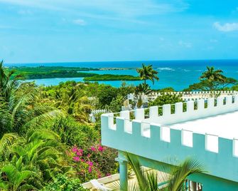 Castles In Paradise Villa Resort - Vieux Fort - Vista del exterior