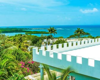 Castles In Paradise Villa Resort - Vieux Fort - Vista del exterior