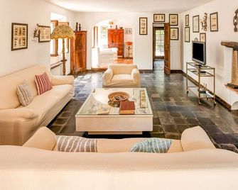 Tuscany Villa with Terrace - Ansedónia - Wohnzimmer