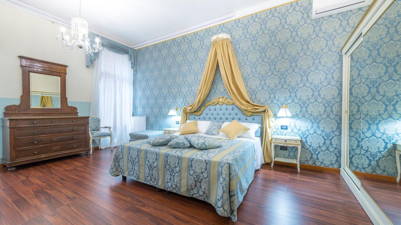 Friendly Venice Suites
