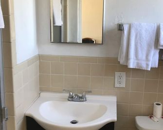 Ventura Beach House Motel - Ventura - Bad