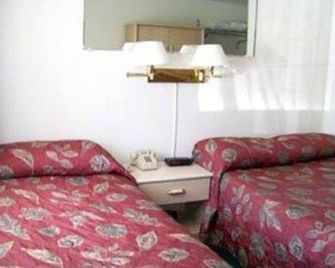 Stagecoach Motel - Grass Valley - Schlafzimmer