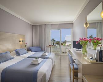 Louis Ledra Beach - פאפוס - חדר שינה