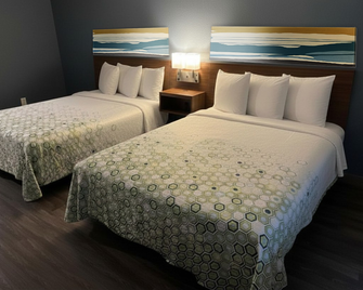 HomeTowne Studios by Red Roof Fort Myers - Fort Myers - Soveværelse
