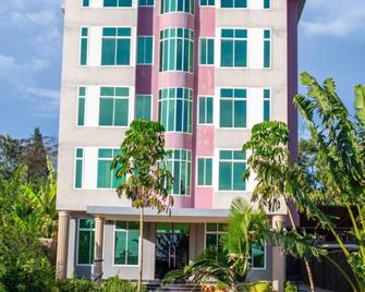 Elanacha Hotel - Arusha - Building
