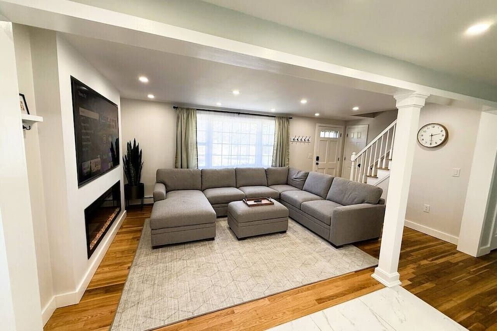 Newly Renovated 4 Bedroom House