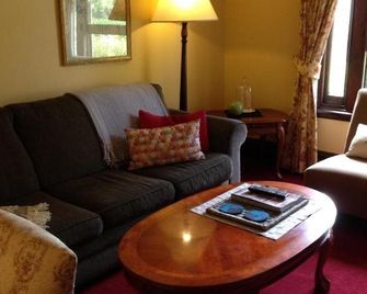 Merrijig Inn - Port Fairy - Salon