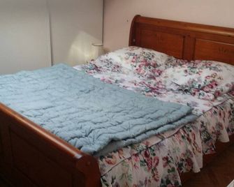 لو بيتيت بونور بيسكاروس - بيسكاروس - غرفة نوم