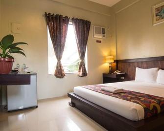 Driggs Pension House - General Santos - Slaapkamer