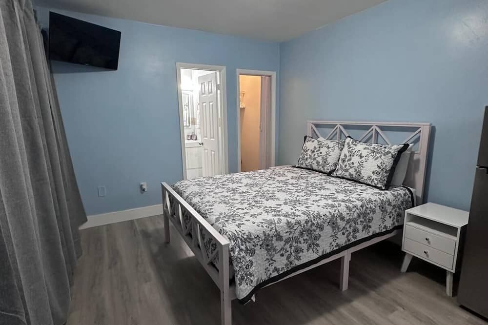 Cozy room close to everything 5min to the airport - Miami