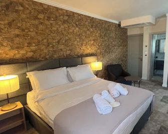 Lighthouse Hotel - Alexandroupolis