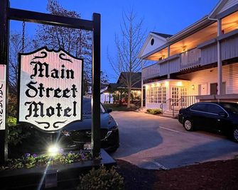 Main Street Motel - Fish Creek - Edificio