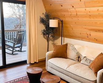 The Scout a cozy mountain cabin with million dollar view - Ironton - Sala de estar