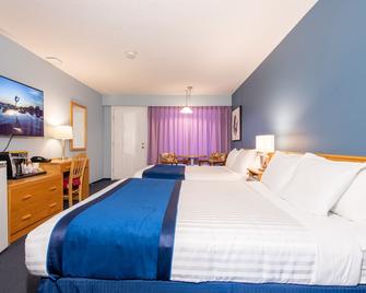 Ocean Crest Motel - Qualicum Beach - Bedroom