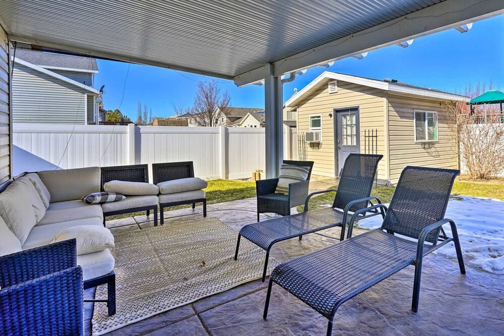 Woods Cross Vacation Rental w/ Hot Tub! - Woods Cross - Innenhof