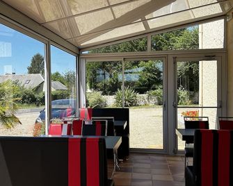 Hotel Les Montois - Céaux - Restaurante