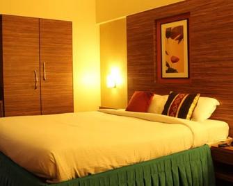 Privilege Inn - Mumbai - Bedroom