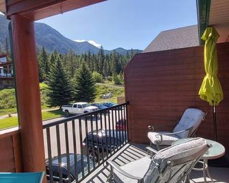 Fairmont Hot Springs Home Below The Canadian Rockies, British Columbia Canada. - Fairmont Hot Springs - Balcony