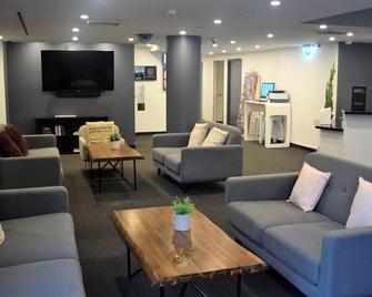 Ibis Sydney Thornleigh - Sydney - Lounge