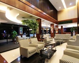 Grand Hatika Hotel - Tanjung Pendan - Hall d’entrée