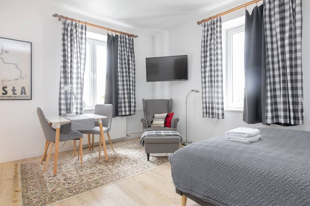 Park Promenada Cosy Apartment by BookingHost - ורשה - חדר שינה