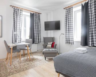 Park Promenada Cosy Apartment by BookingHost - ורשה - חדר שינה