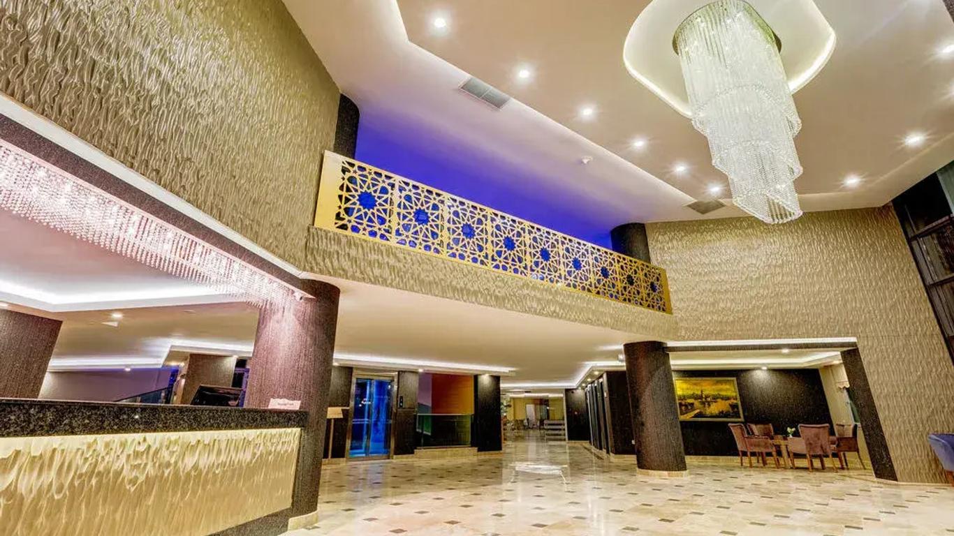 كاينيسيا هوتل سبا آند ويلنيس