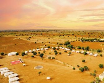 Treebo Desert Harmony Camp - Khuri - Vista del exterior