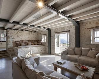 Unique, Luxurious Villa With Infinity Pool And Sea View, Free Wifi - Kothreas - Sala de estar