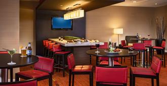 Courtyard Arlington Crystal City/Reagan National Airport - Arlington - Restaurant