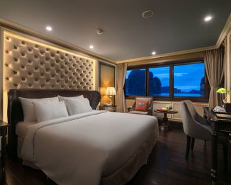 Halong Athena Cruise - Ha Long