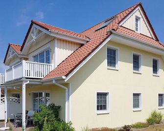 Dat gele Hus FeWo 1 - Prerow - Budova