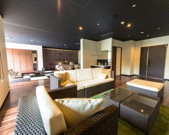 Livemax Resort Kaga Yamashiro - Kaga - Lounge