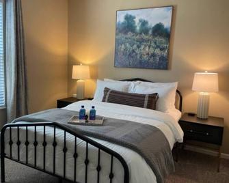 The Hilliard Executive No Steps Amazing Beds! - Dublin - Bedroom