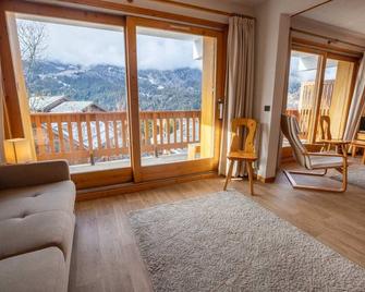 Adelphies 5, bright and comfortable, ski and shops on foot - Meribel-Mottaret