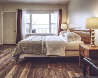 Lakeside Inn - Orillia - Bedroom