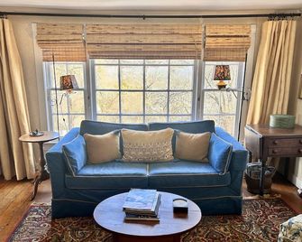 The Bodie House - Eureka Springs - Sala de estar