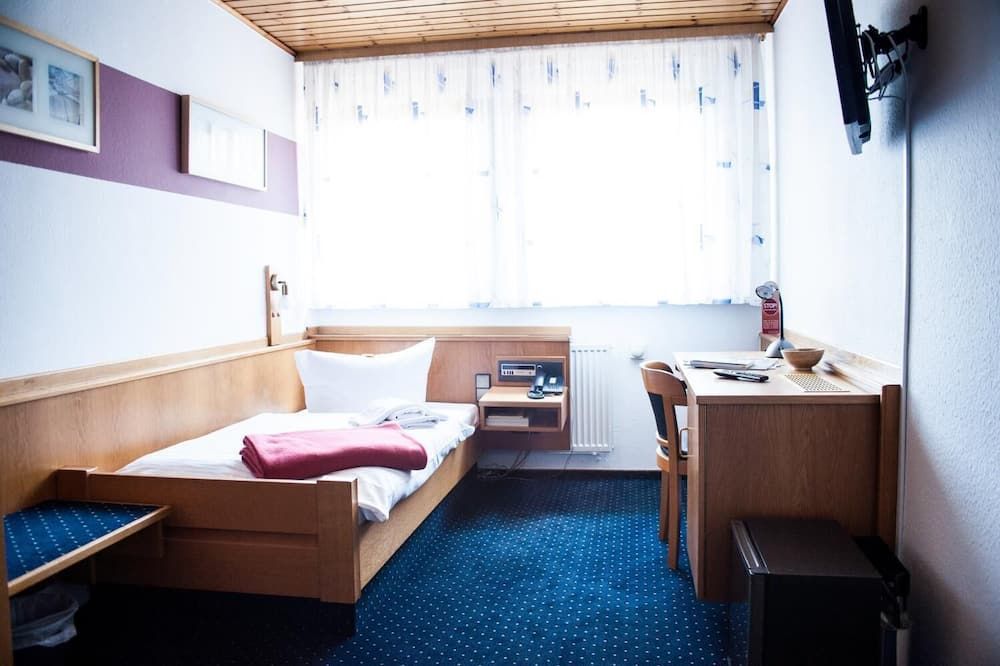 City Hotel Hanau - Hanau - Slaapkamer