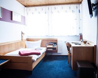 City Hotel Hanau - Hanau - Slaapkamer