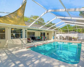 Private Pool And Lanai Spring Hill Oasis - Spring Hill - Piscina