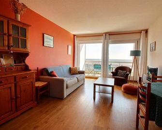 DAUPHINS C1 : Apartment with beautiful sea view, second floor, for 3 to 4 people max. - Hardelot-Plage - Salon