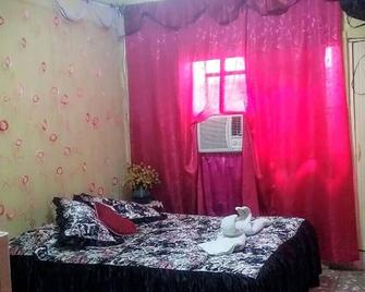 Hostal D'Aima - Holguín - Slaapkamer