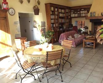 Chambres D'hotes De La Mure - Chambles - Salle à manger