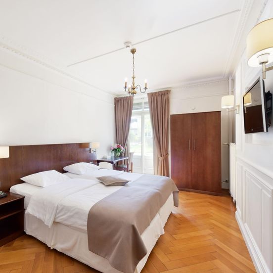 J5 Hotels Helvetie Montreux image 1